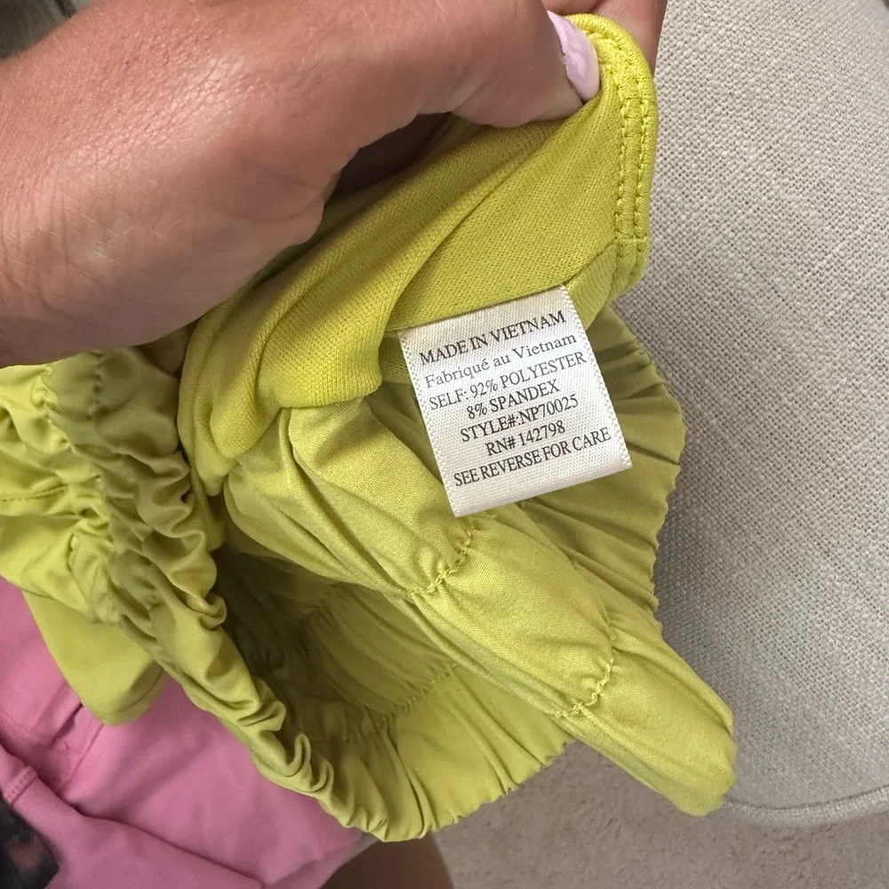 New In Shorts - Picture 3 of 4